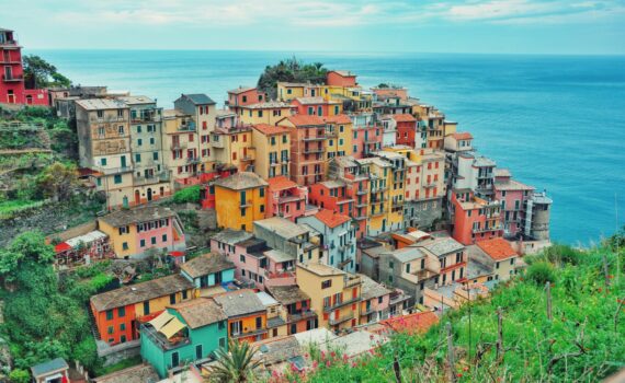 A Vagabond Life: The Ultimate Travel Guide