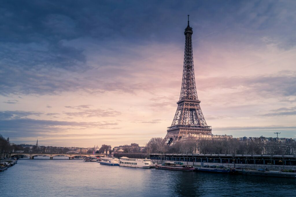 A Vagabond Life: Ultimate Travel Guide